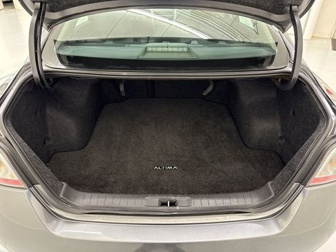 Used 2014 Nissan Altima 2.5 SL w/ Moonroof Package image 25