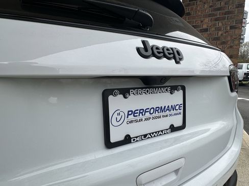 New 2026 Jeep Compass Limited image 33