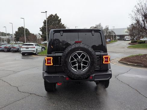 Used 2026 Jeep Wrangler Unlimited Rubicon w/ Technology Group image 6