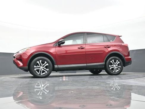 Used 2018 Toyota RAV4 LE image 53