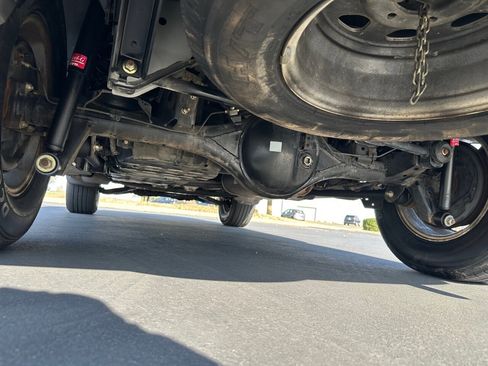 Used 2004 Nissan Pathfinder SE image 45