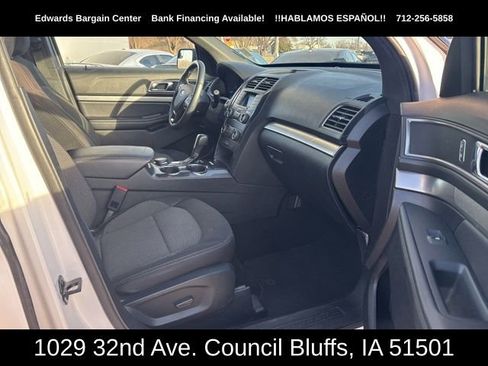 Used 2019 Ford Explorer XLT image 13