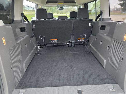 Used 2020 Ford Transit Connect XLT image 18