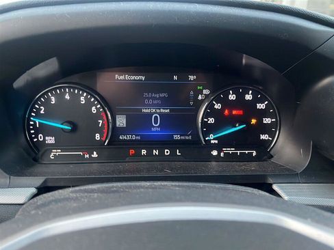 Used 2022 Ford Explorer XLT w/ Equipment Group 202A AWD/4WD image 5
