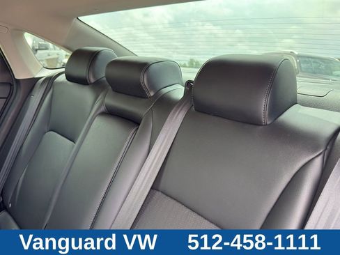 Used 2024 Honda Civic Touring image 30