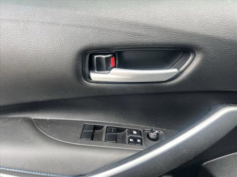 Used 2022 Toyota Corolla SE image 11