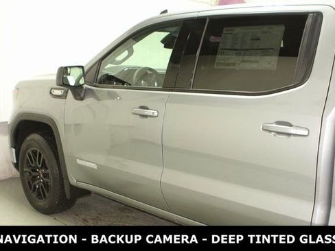 New 2025 GMC Sierra 1500 Elevation image 29