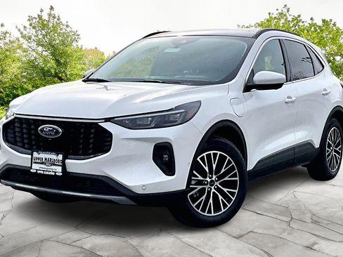 New 2024 Ford Escape SE w/ PHEV Premium Package image 2
