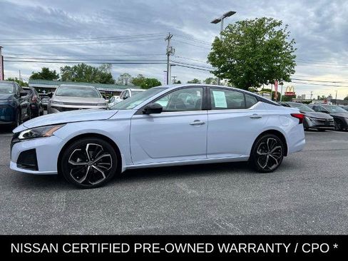 Certified 2023 Nissan Altima 2.5 SR AWD/4WD image 9