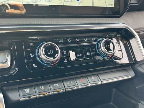 Used 2024 GMC Sierra 3500 Denali w/ Denali Reserve Package image 22