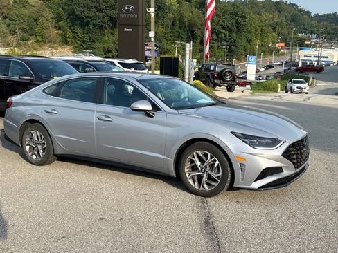 Used 2023 Hyundai Sonata SEL FWD image 5
