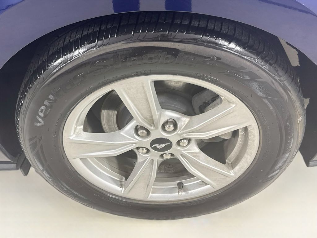 Used 2020 Ford Mustang Coupe RWD image 36
