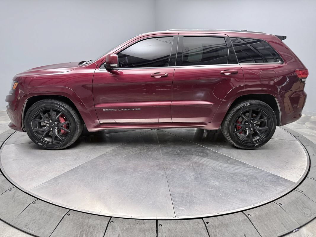 Used 2016 Jeep Grand Cherokee SRT AWD/4WD image 8