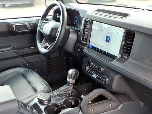 Certified 2025 Ford Bronco Badlands AWD/4WD image 10