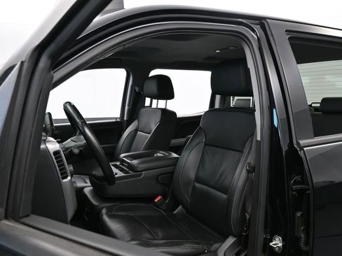 Used 2018 Chevrolet Silverado 1500 LT w/ All Star Edition AWD/4WD image 10