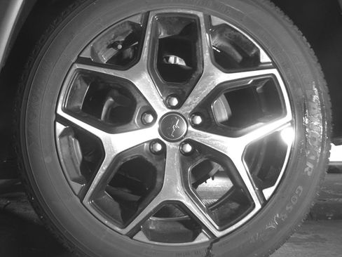 Used 2025 Jeep Compass Limited image 14