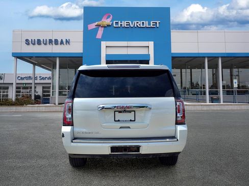 Used 2015 GMC Yukon XL Denali w/ Premium Package AWD/4WD image 5