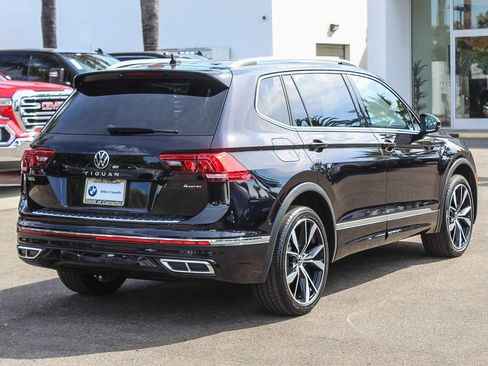 Used 2022 Volkswagen Tiguan SEL R-Line image 6