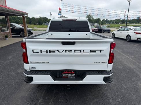 Used 2022 Chevrolet Silverado 1500 Custom AWD/4WD image 5