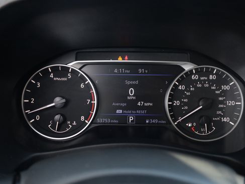 Used 2023 Nissan Altima 2.5 SV FWD image 11