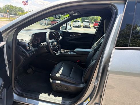 Used 2024 Chevrolet Blazer EV LT AWD/4WD image 11
