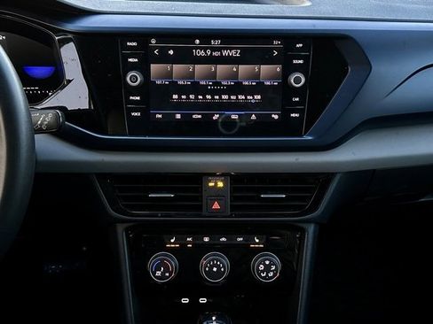 Used 2023 Volkswagen Taos SE w/ Black Wheel Package image 21