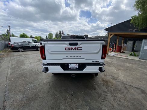 Used 2021 GMC Sierra 2500 AT4 w/ AT4 Premium Plus Package AWD/4WD image 5
