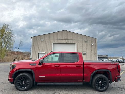 Used 2023 GMC Sierra 1500 Elevation image 10