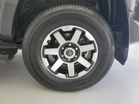 Used 2024 Toyota 4Runner TRD Off-Road image 10