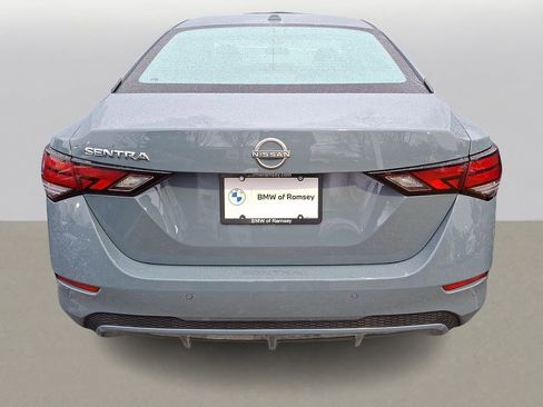 Used 2025 Nissan Sentra SV image 4
