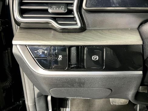 Used 2024 Kia Sportage X-Line AWD/4WD image 36