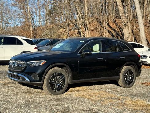 New 2026 Mercedes-Benz GLC 300 4MATIC image 3