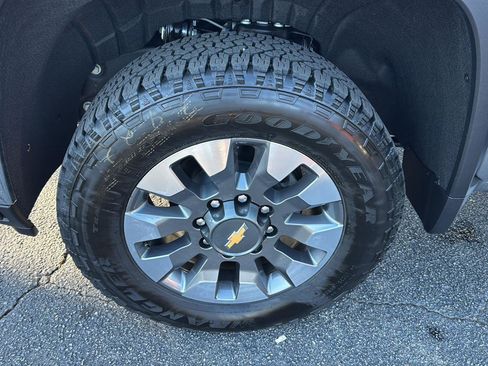 New 2026 Chevrolet Silverado 2500 LT image 30