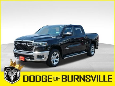 Used 2025 RAM 1500 Big Horn AWD/4WD image 3