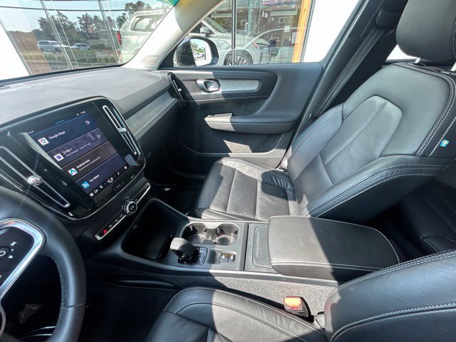 Certified 2024 Volvo XC40 B5 Core AWD/4WD image 21