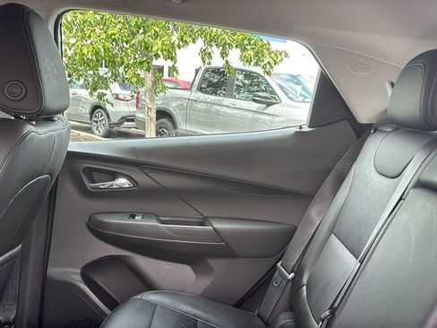 Used 2023 Chevrolet Bolt LT w/ Infotainment Package FWD image 29