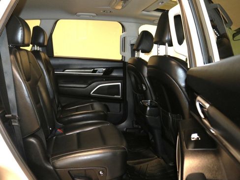 Used 2020 Kia Telluride S FWD image 20