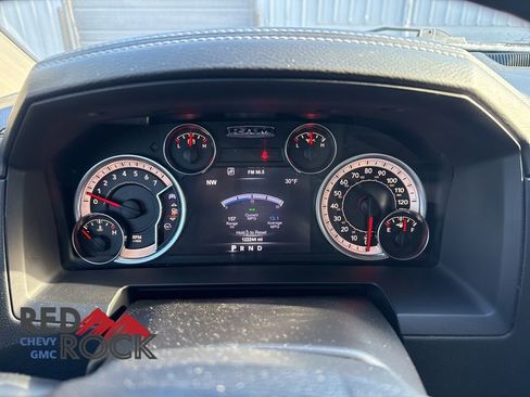 Used 2017 RAM 1500 Laramie w/ Convenience Group AWD/4WD image 19