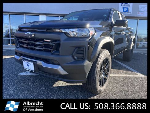 Used 2023 Chevrolet Colorado Trail Boss w/ Technology Package image 1