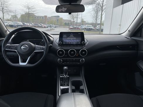 Used 2022 Nissan Sentra SV image 16