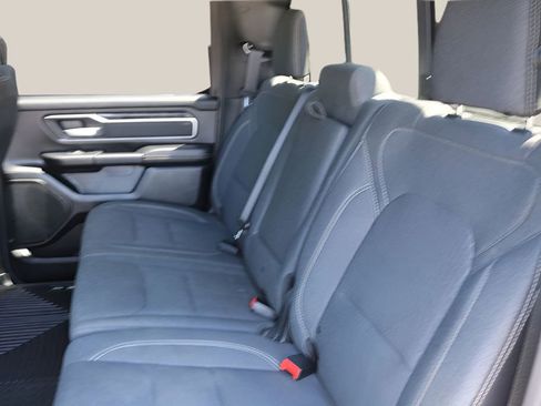 Used 2019 RAM 1500 Big Horn AWD/4WD image 18