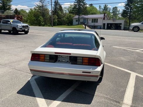 Used 1987 Chevrolet Camaro Z28 RWD image 8