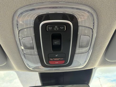 Used 2025 Hyundai Elantra Limited FWD image 24