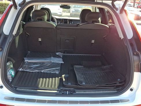 Used 2024 Volvo XC60 B5 Plus w/ Protection Package Premier image 36