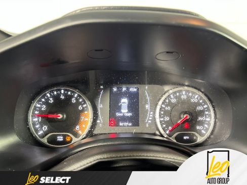Used 2020 Jeep Renegade Sport w/ UConnect 7.0 Group AWD/4WD image 22