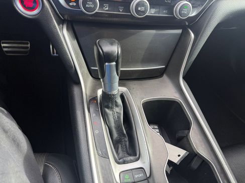 Used 2022 Honda Accord Sport image 25