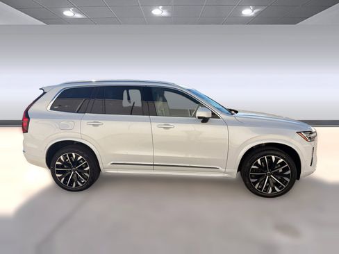 New 2026 Volvo XC90 B6 Ultra image 8