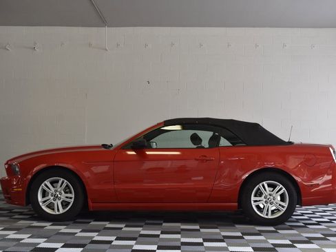 Used 2013 Ford Mustang Convertible image 11