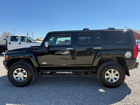 Used 2010 HUMMER H3 Alpha image 6