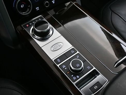 Used 2021 Land Rover Range Rover image 23